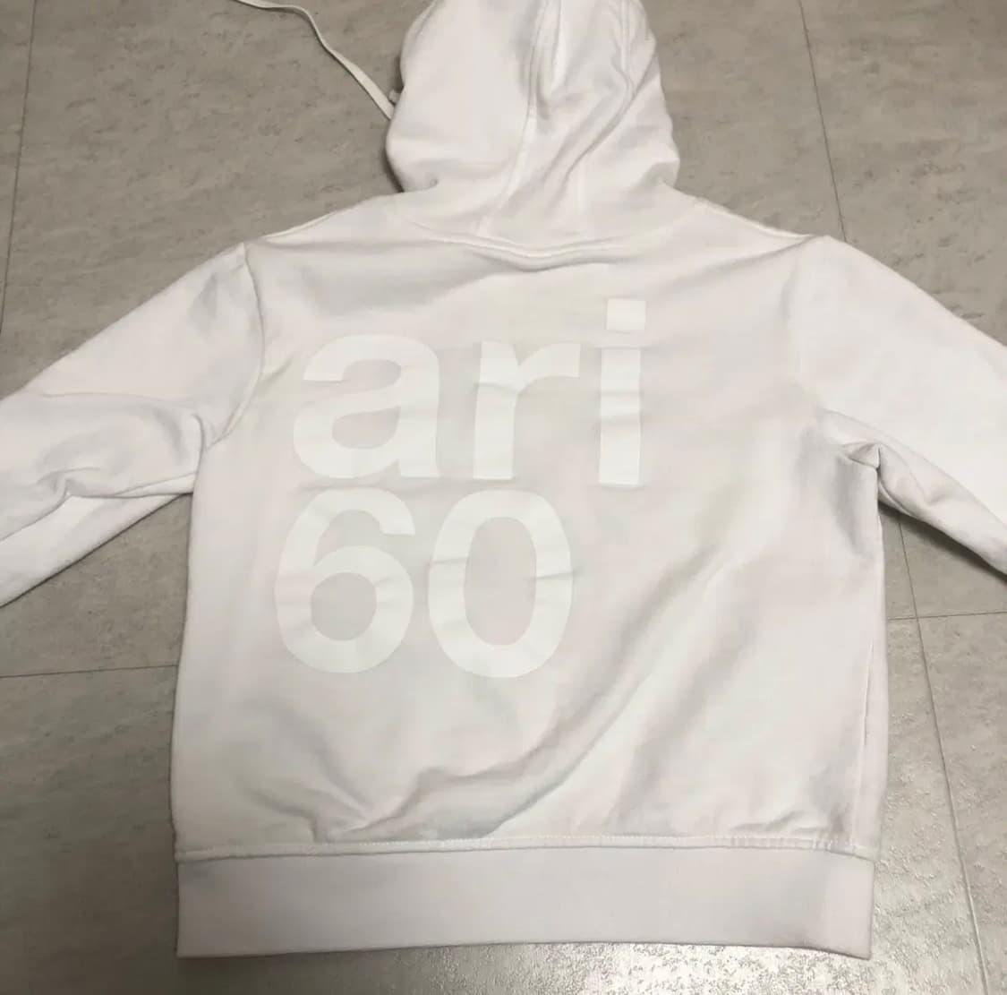 [KREAM 단독] 사파리스팟 우먼 1/2 베이직 사파리 후드 화이트 상품이미지4