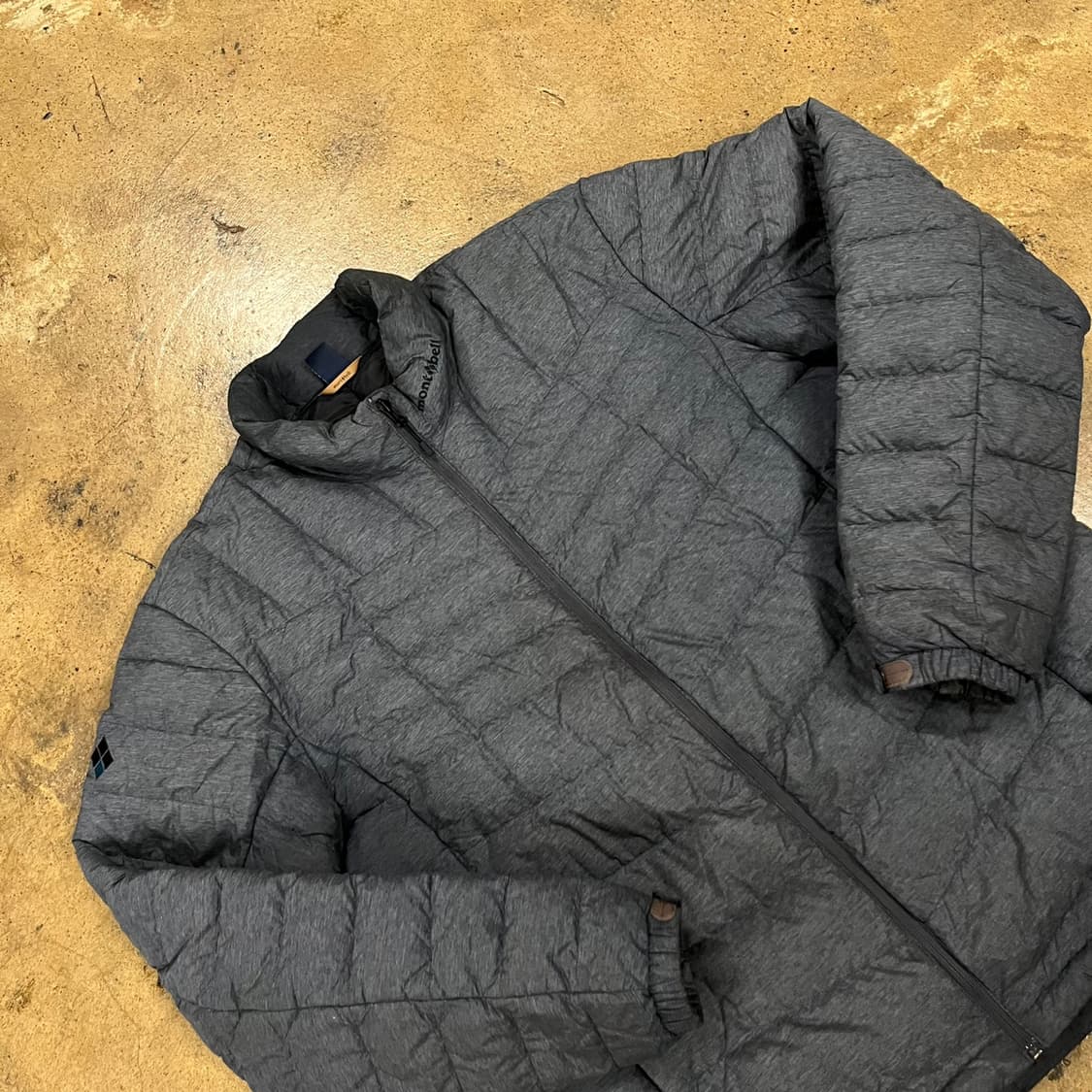 [정품/XL] 몽벨 고프고어 경량패딩 b13 상품이미지1