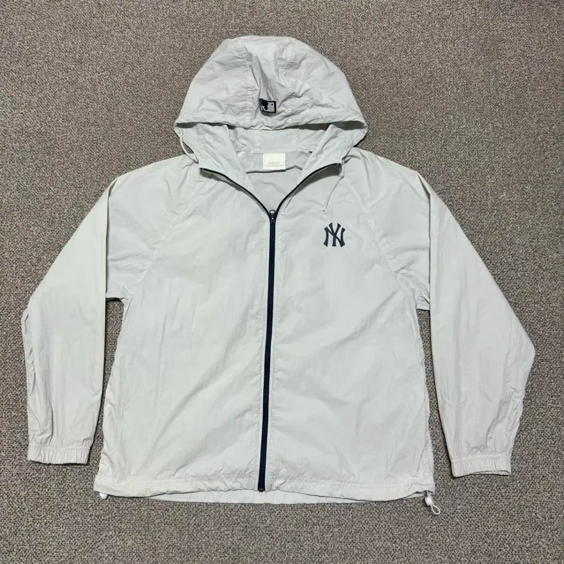 M 엠엘비 빅로고 바람막이 상품이미지3