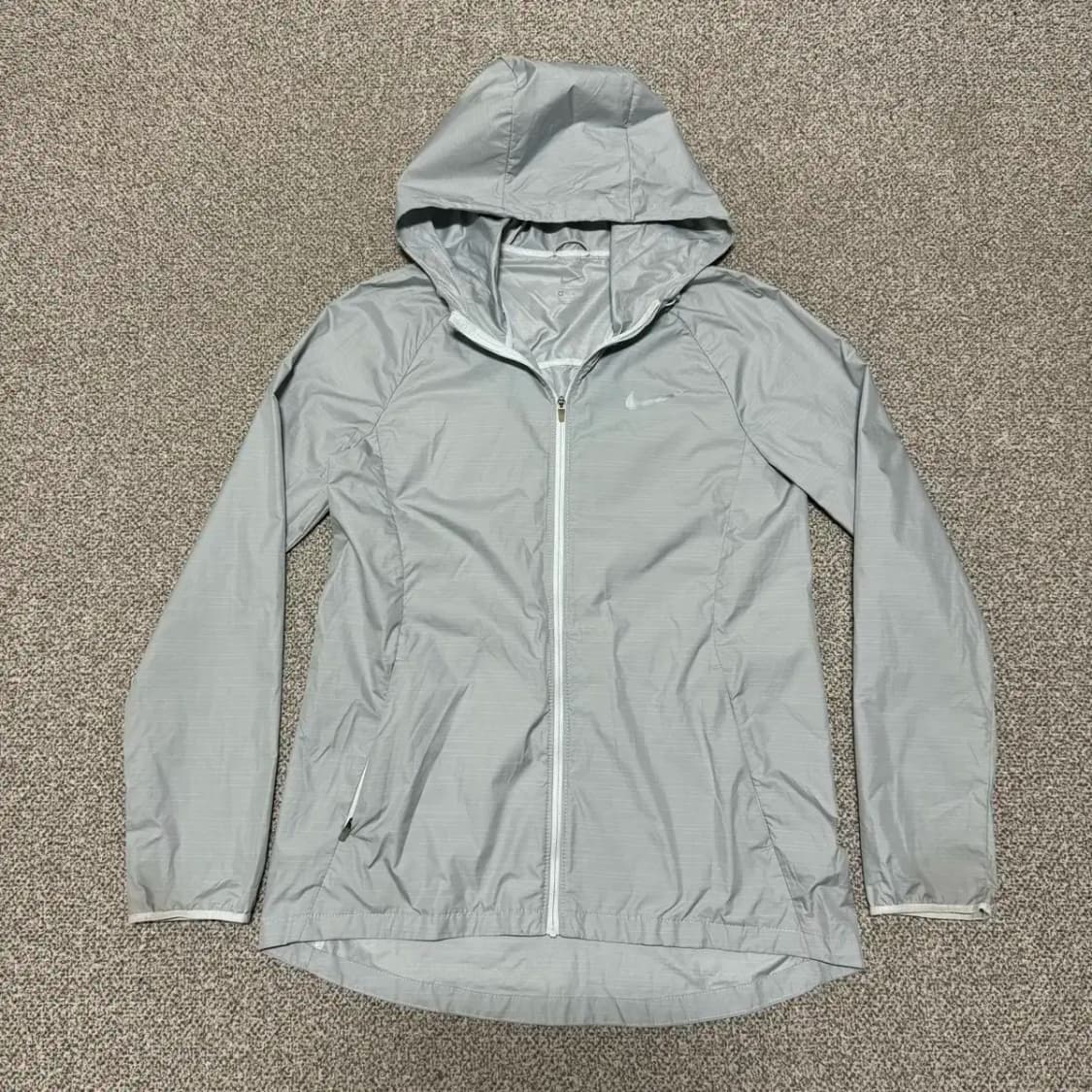 M 나이키 바람막이 자켓 여성 상품이미지1