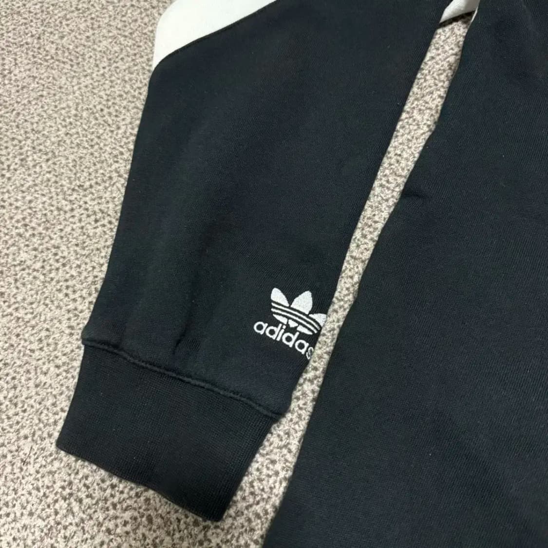 L 아디다스 빅트레포일 후드티 상품이미지6