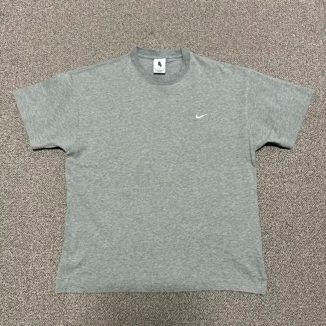 M 나이키 솔로스우시 반팔 상품이미지1