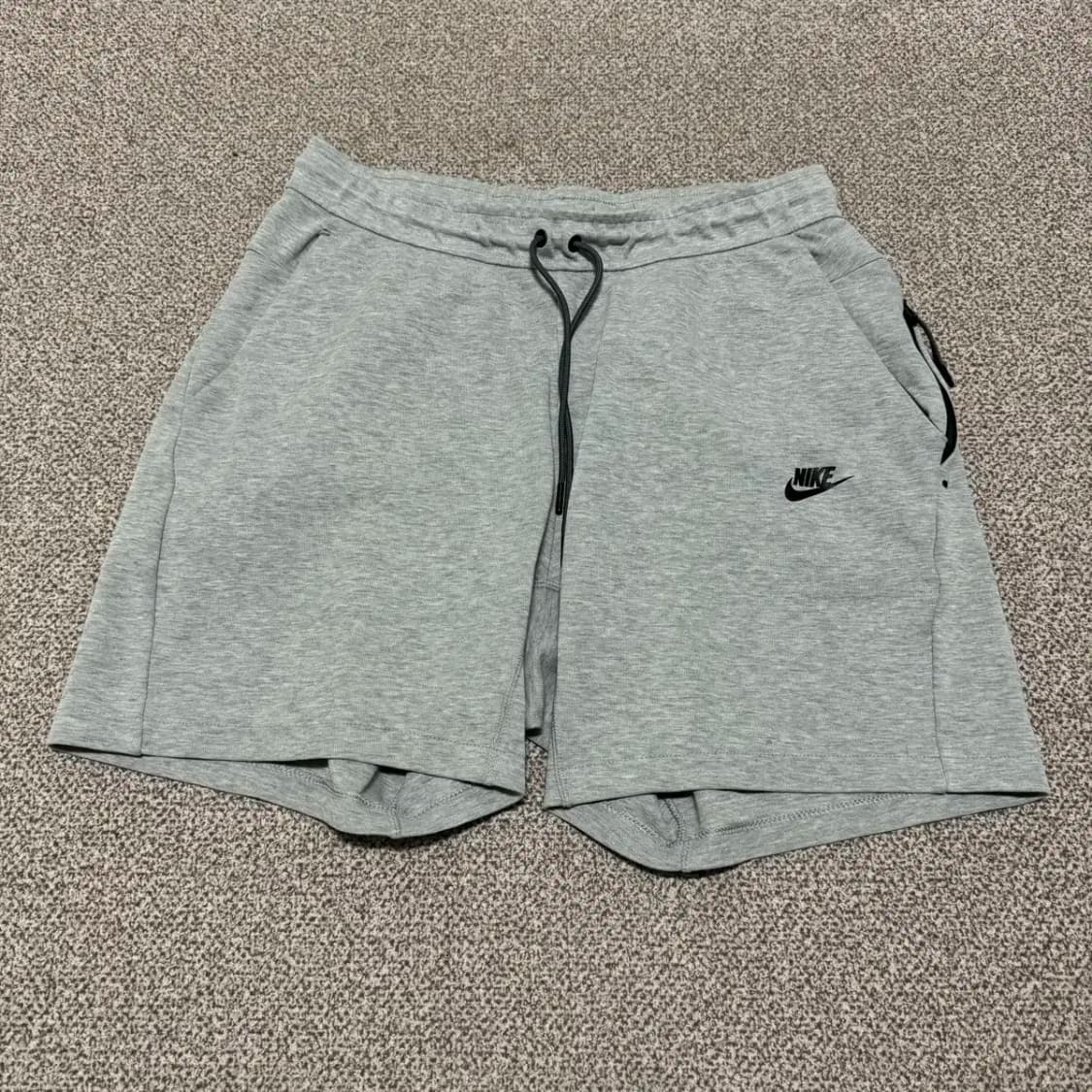 L 나이키 nsw 테크 플리스 반바지 상품이미지1