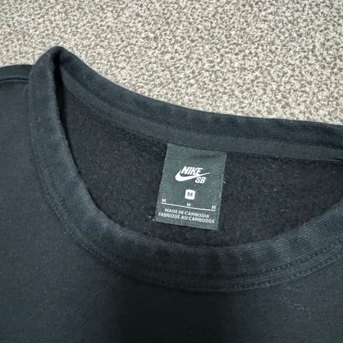 M 나이키 SB 블랙 맨투맨 티셔츠 상품이미지3