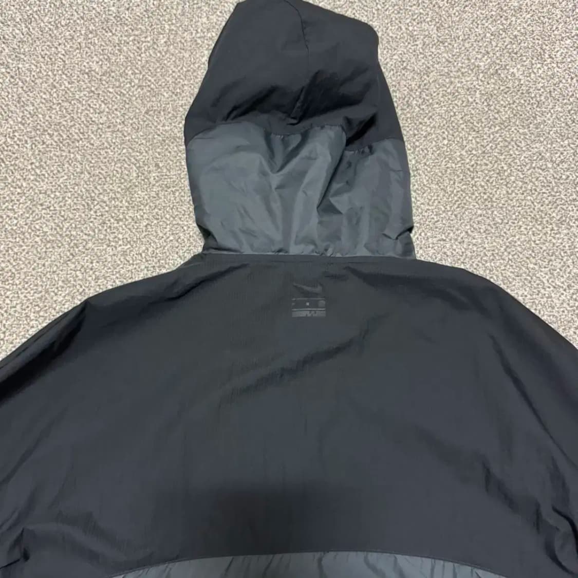 M 나이키 라이트웨이트 후디 자켓 여성 상품이미지9