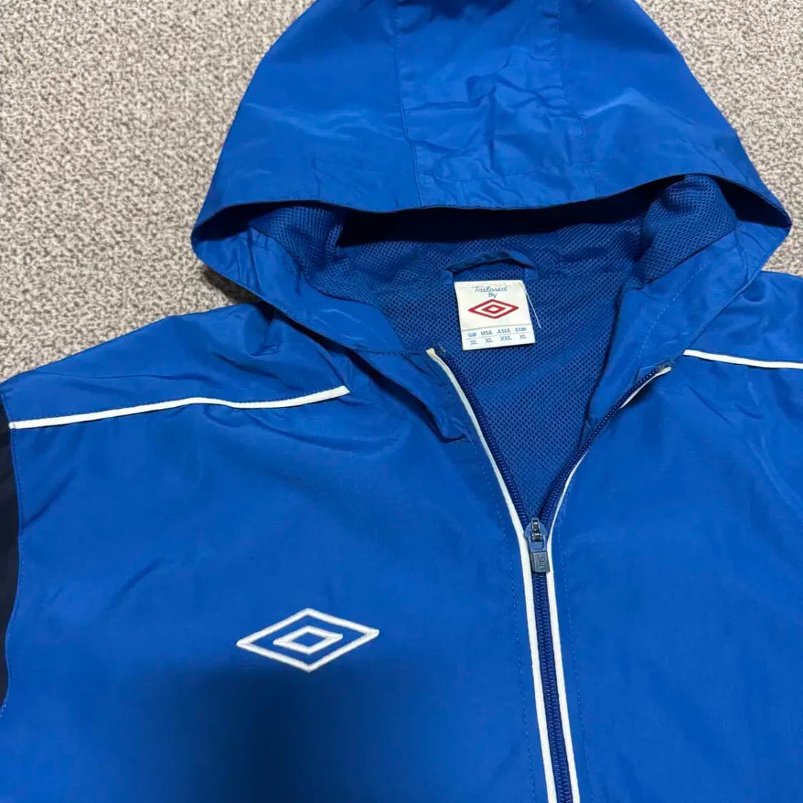 2xl 엄브로 바람막이 상품이미지2