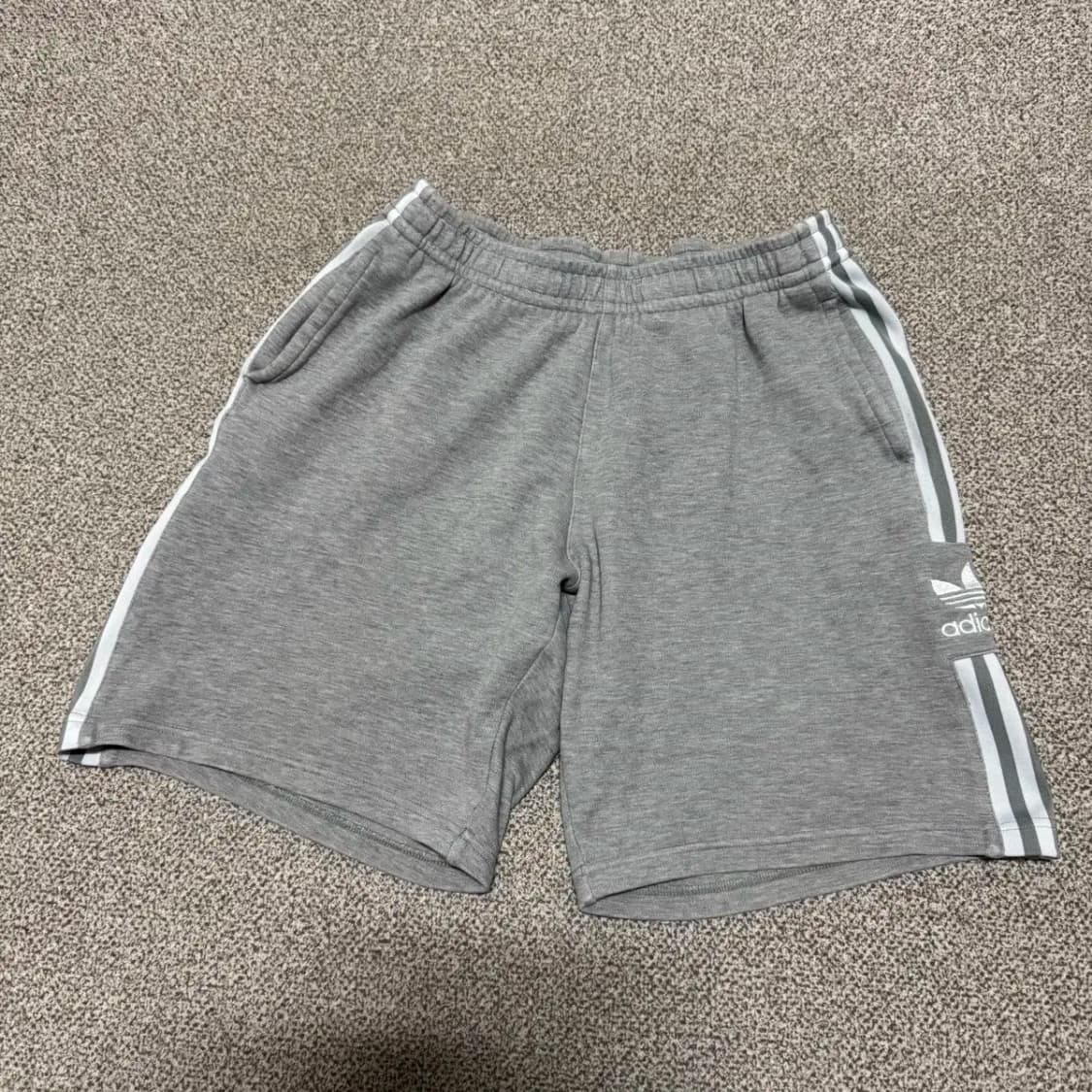 XL 아디다스 삼선 트레이닝 반바지 상품이미지1