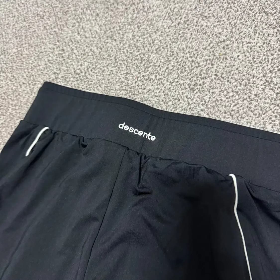 S 데상트 트레이닝 팬츠 상품이미지6