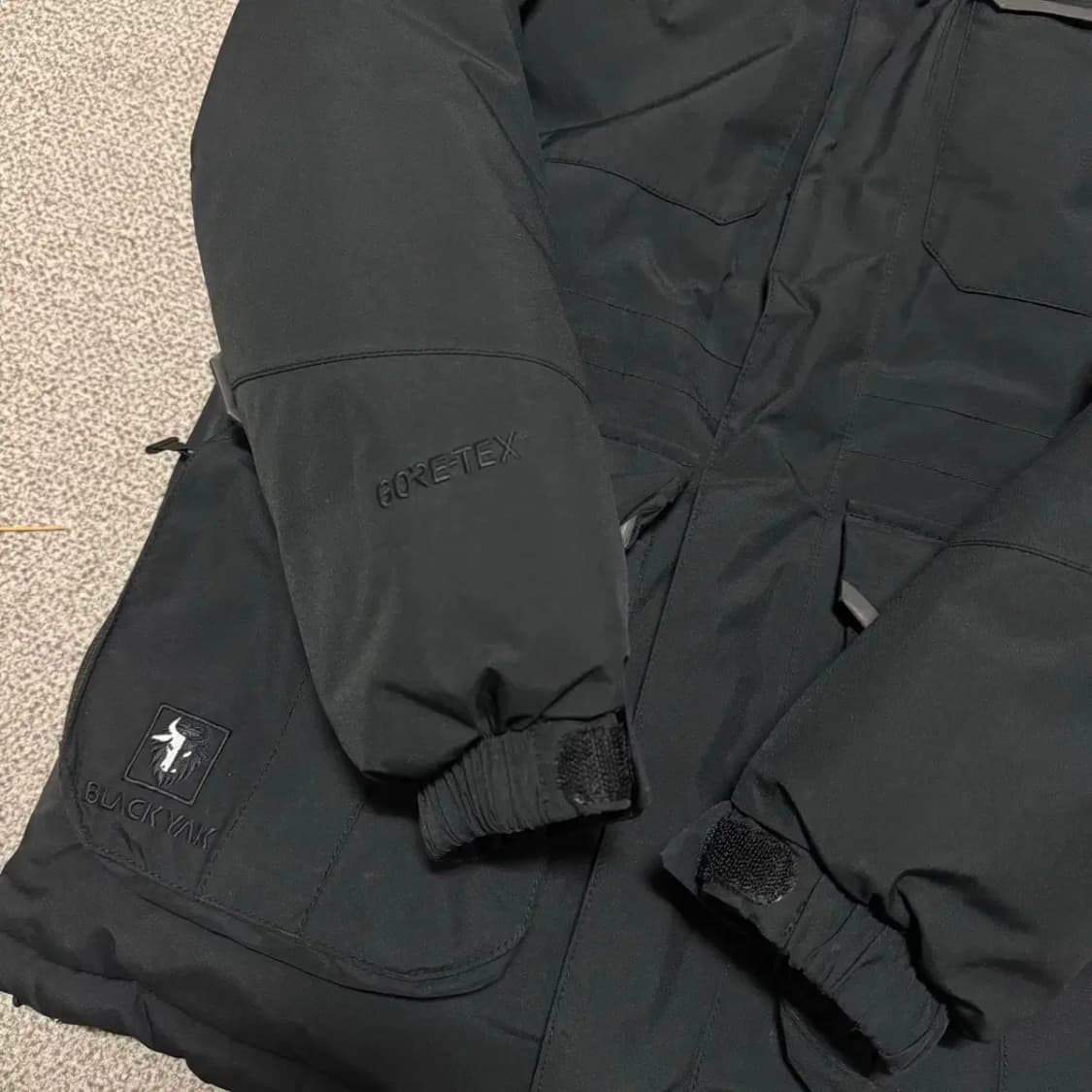 85 블랙야크 고어텍스 패딩 상품이미지3