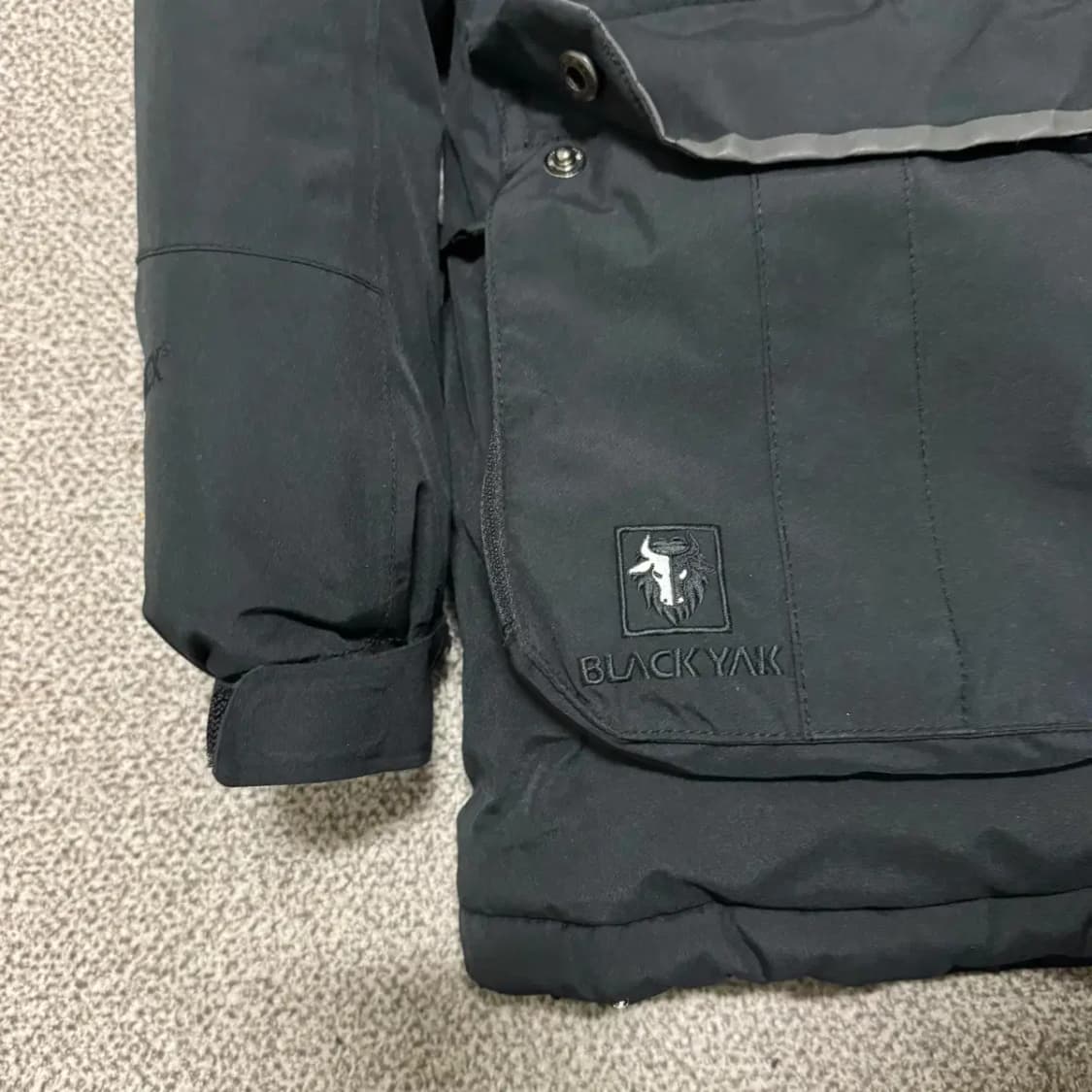 85 블랙야크 고어텍스 패딩 상품이미지4
