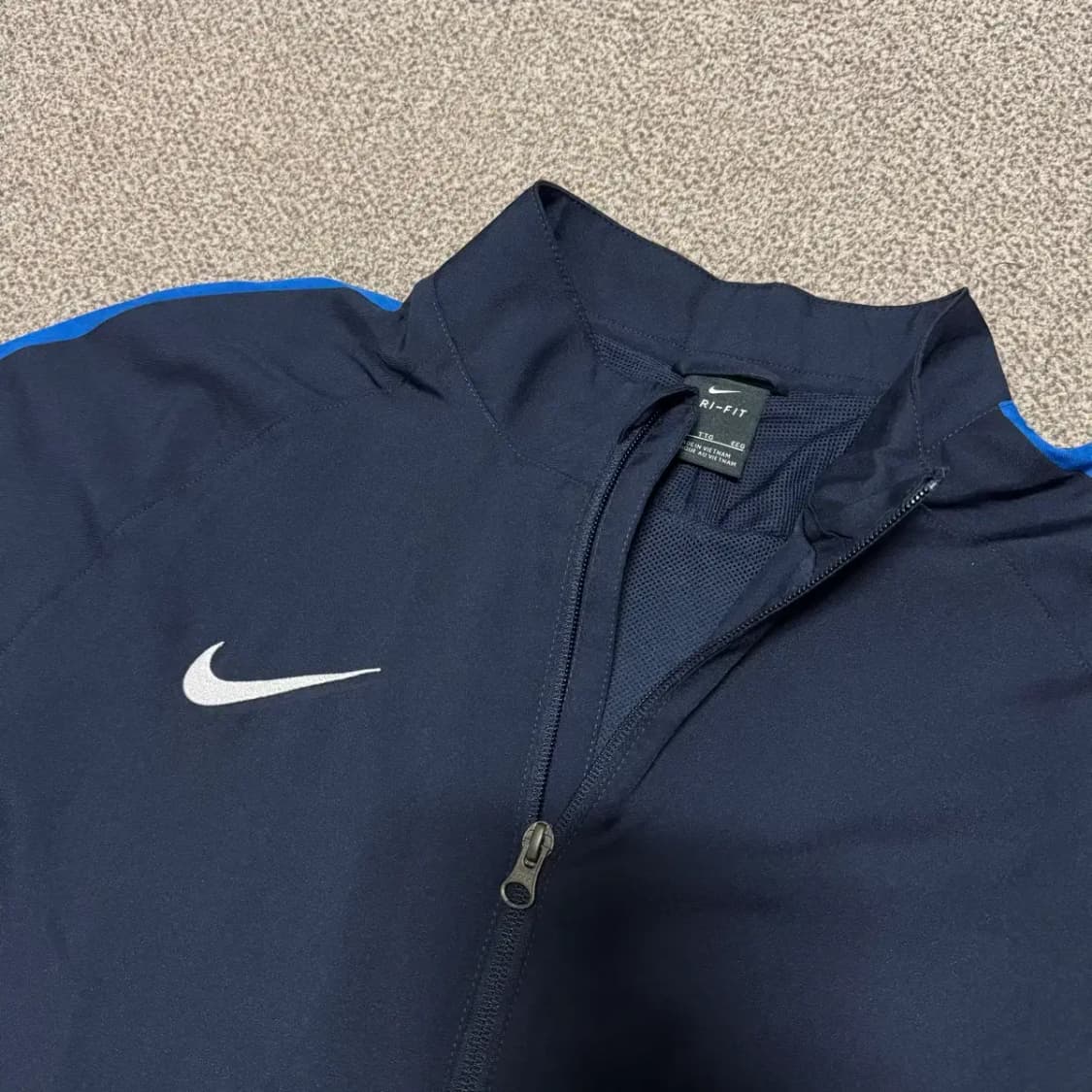 XXL 나이키 스우시 바람막이 상품이미지2