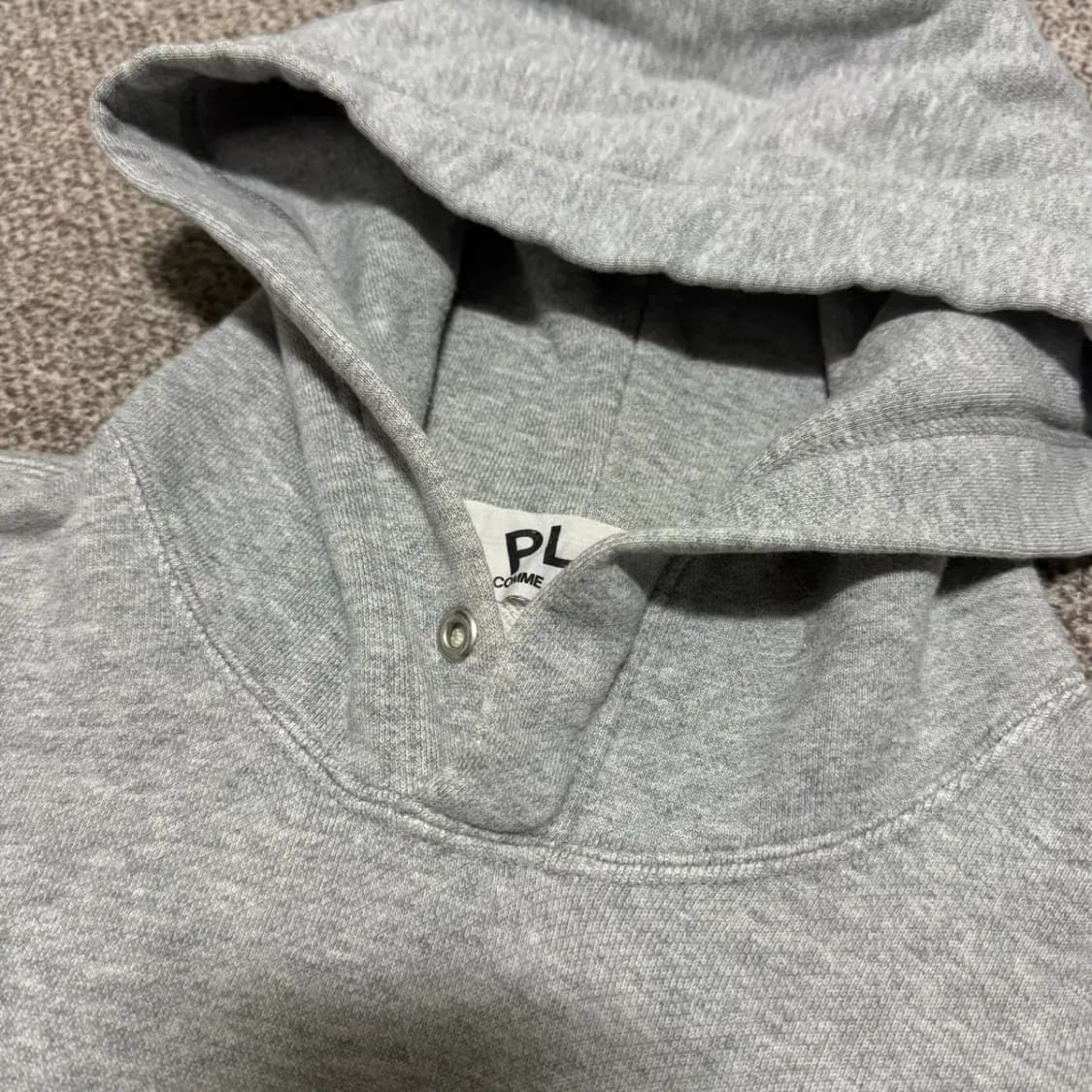 L 꼼데가르송 후드티 상품이미지3