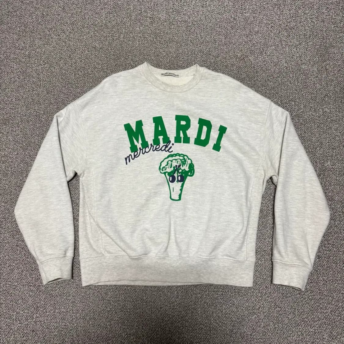 마르디 메크르디 맨투맨 상품이미지1