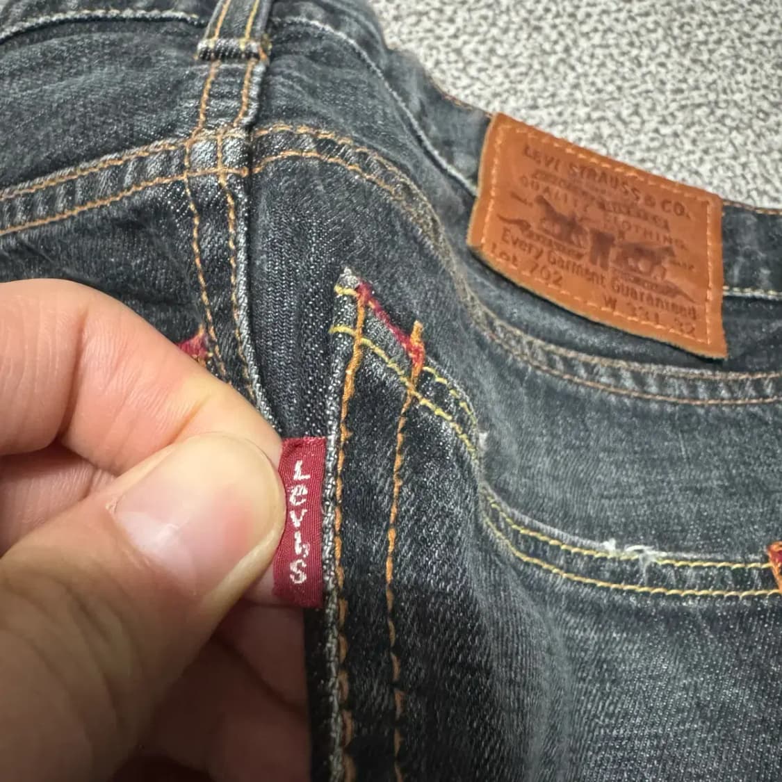 33 리바이스 702 흑청바지 상품이미지4