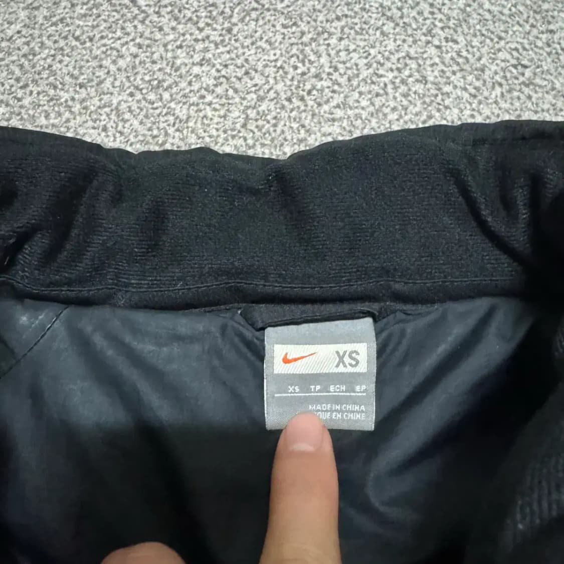 Xs 나이키 유벤투스 패딩 상품이미지3