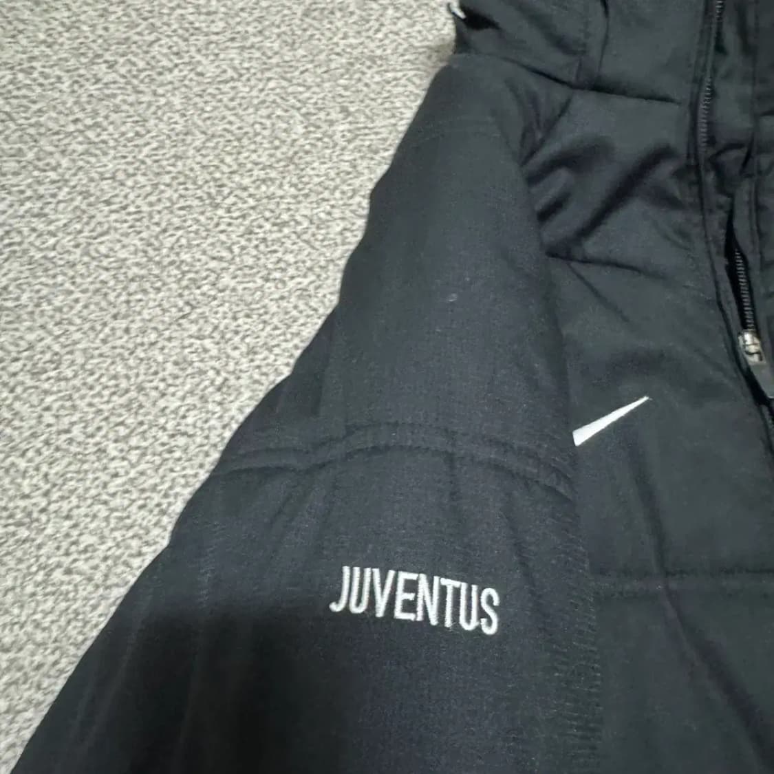Xs 나이키 유벤투스 패딩 상품이미지4