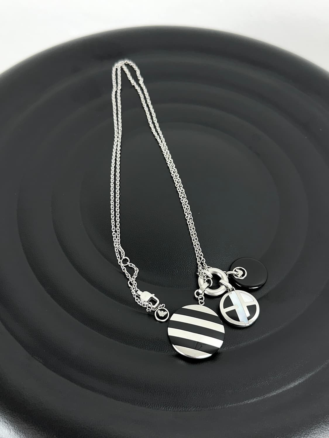 Emporio Armani Triple Charm Necklace  상품이미지4