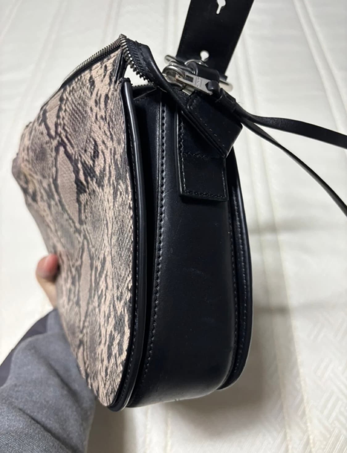 올세인츠 뱀피 숄더백 상품이미지6