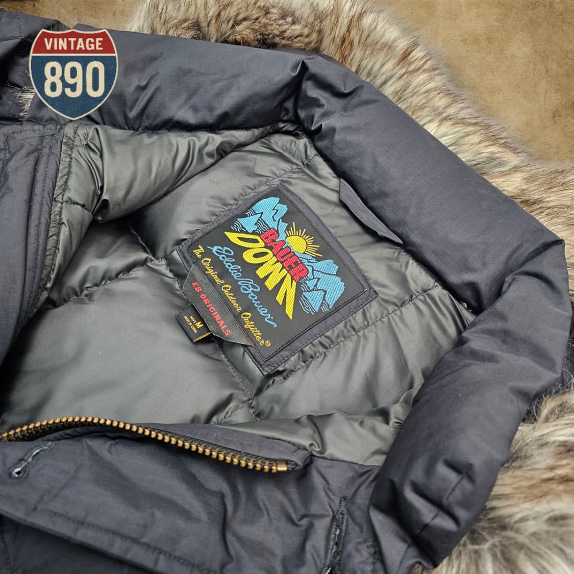 [M] Eddie Bauer 에디바우어 카라코람 패딩 상품이미지6