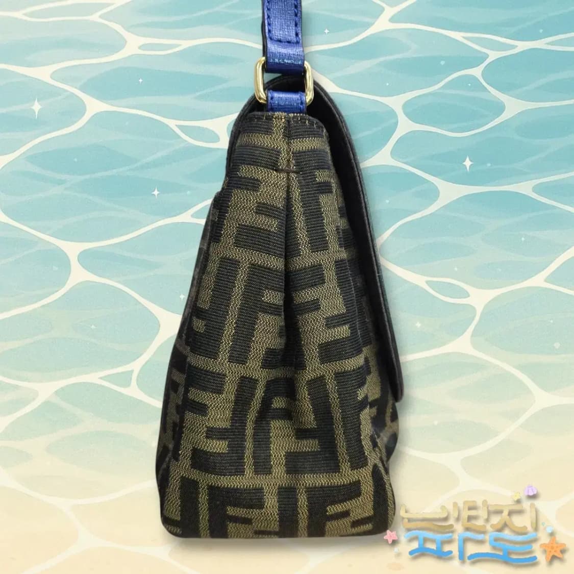 감정서O FENDI 펜디 주카 플랩 크로스백 상품이미지5