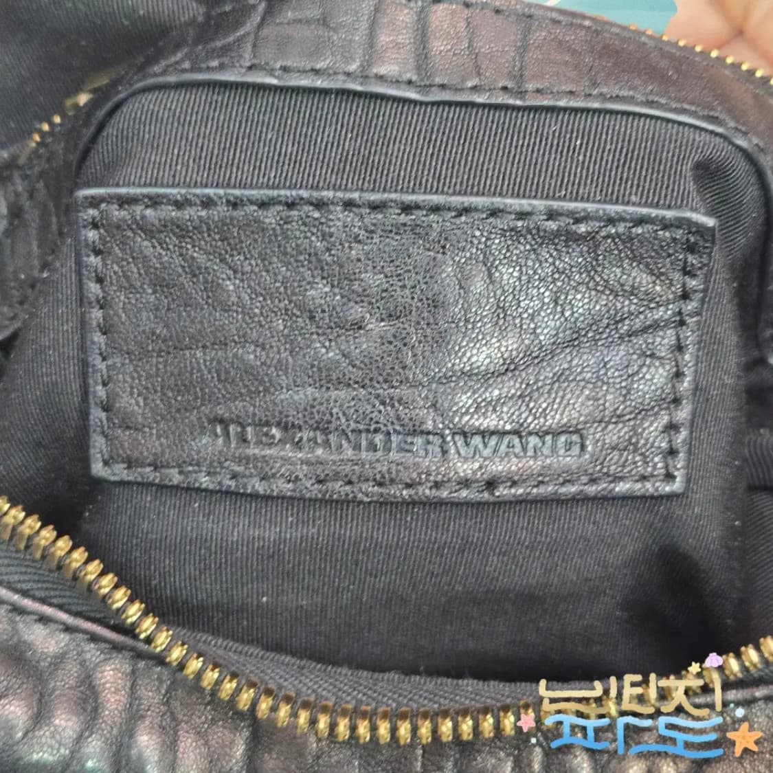 알렉산더왕 로키 크로스백 상품이미지10