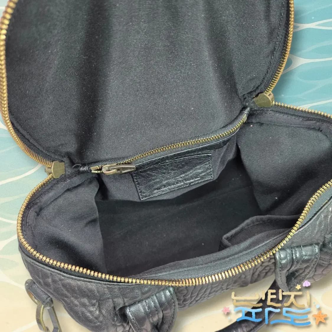 알렉산더왕 로키 크로스백 상품이미지9