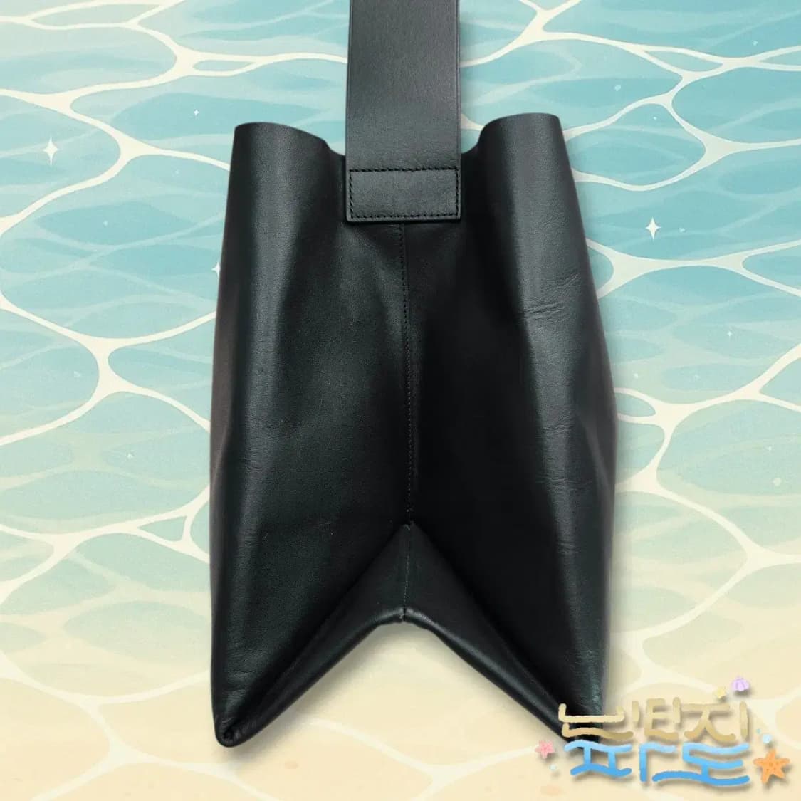 COS 코스 레더 숄더백 상품이미지4