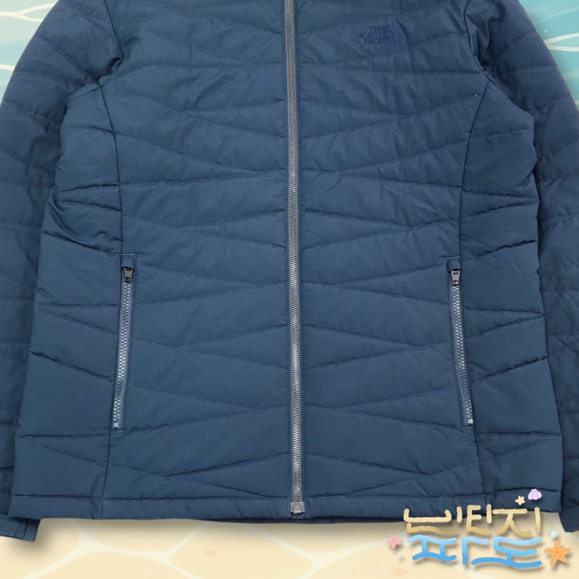 105 노스페이스 딥네이비 브이모션 경량패딩 상품이미지3