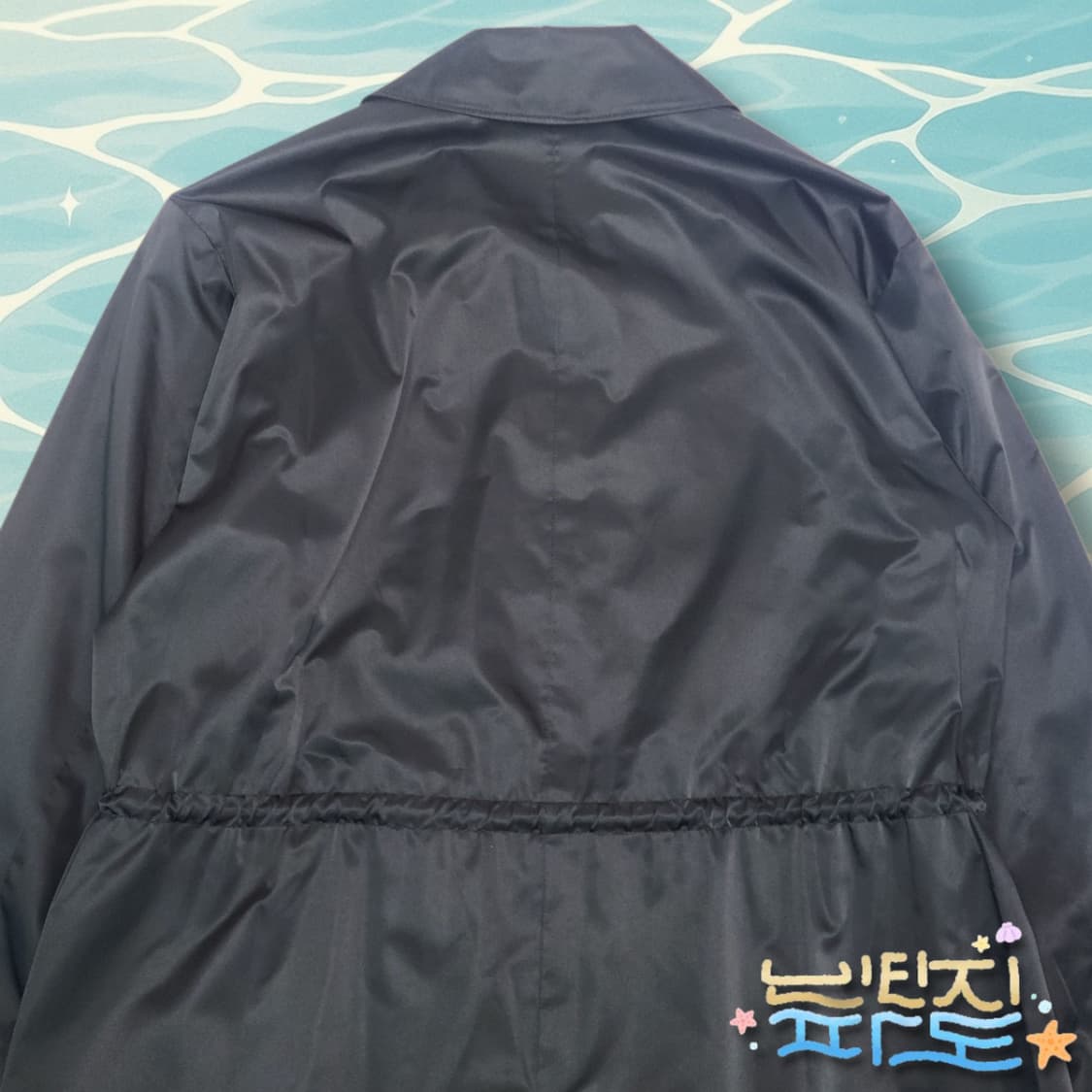 1 띠어리 사틴 드로스트링 코트 상품이미지7