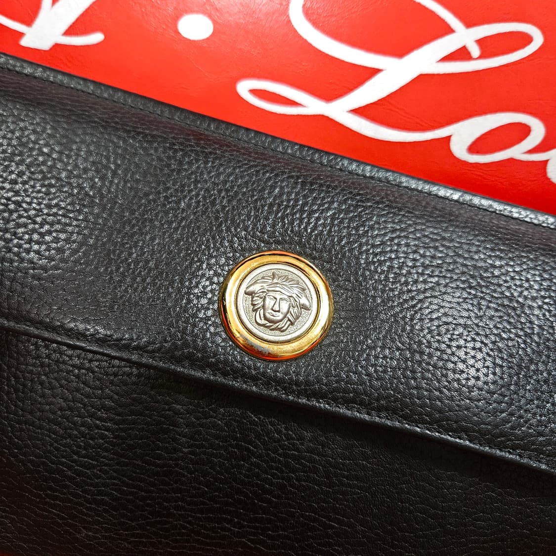  지아니 베르사체 메두사 엠블럼 핸들 클러치백 상품이미지2
