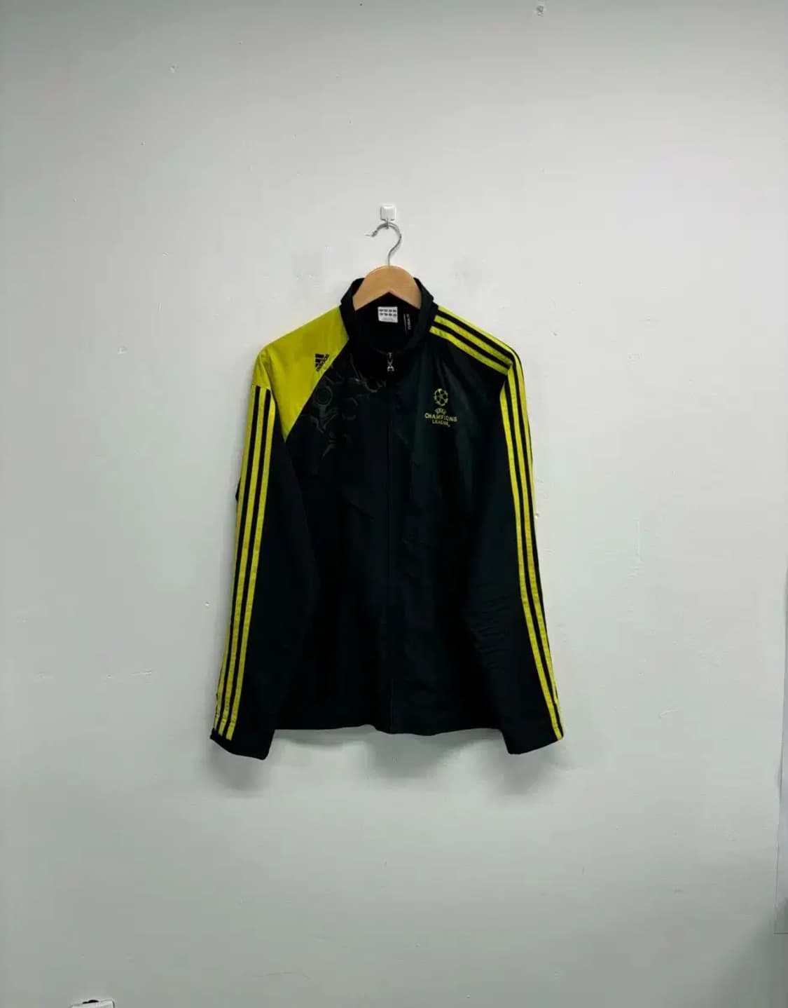 아디다스 챔스 UCL 바람막이 상품이미지1