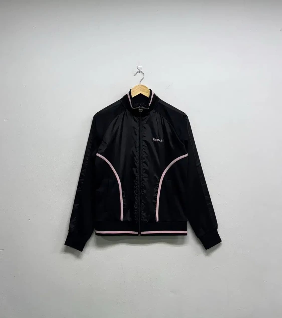 리복 블랙핑크 트랙탑 S 상품이미지1