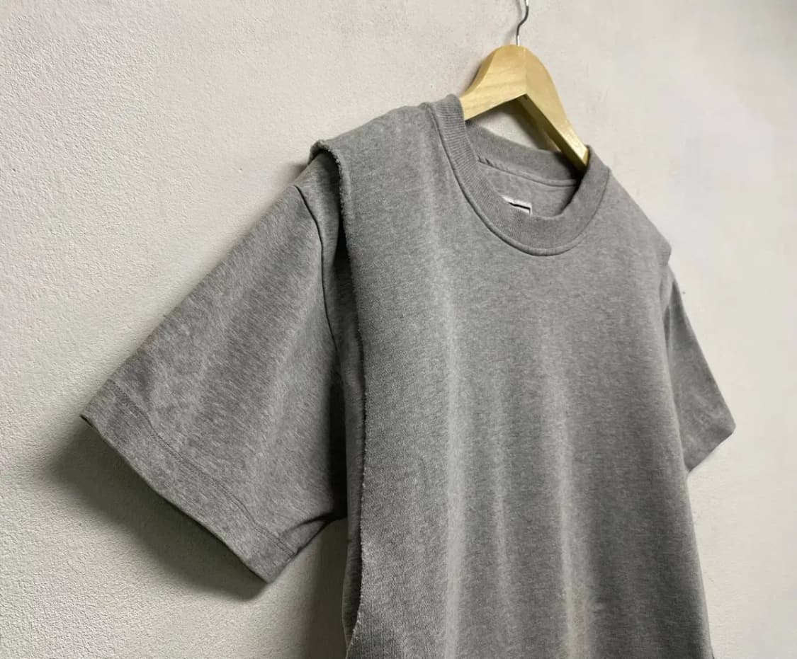 우영미 절개 반팔 맨투맨티 M-L 상품이미지3