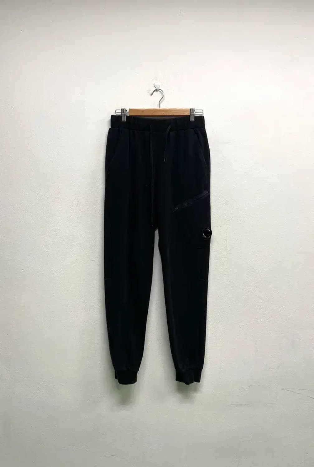 씨피컴퍼니 C.P company 바지 L 상품이미지1