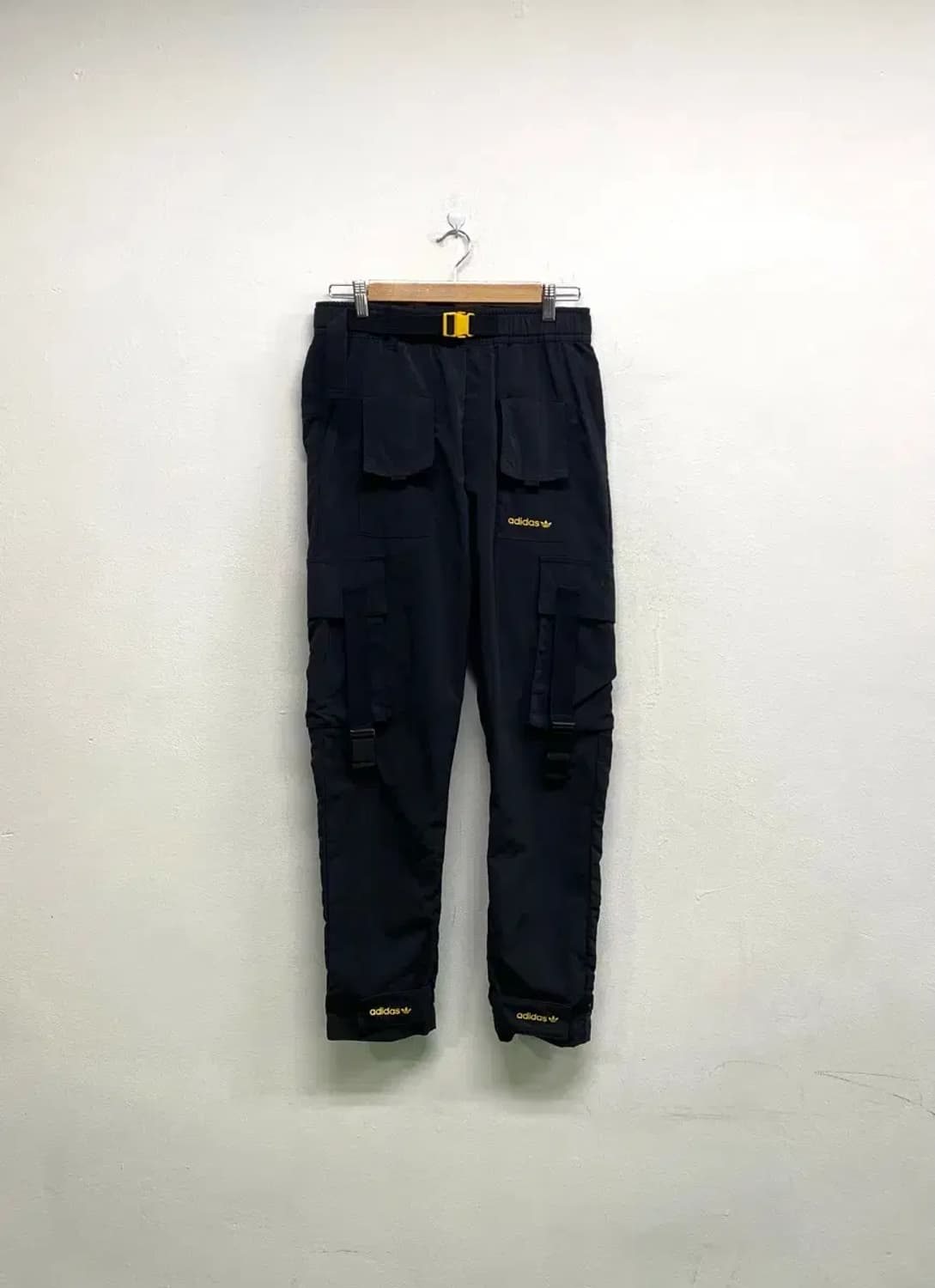 아디다스 테크 팬츠 S 상품이미지1