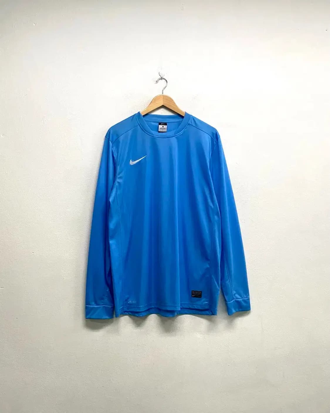 나이키 스우시 롱슬리브 티셔츠 L 상품이미지1