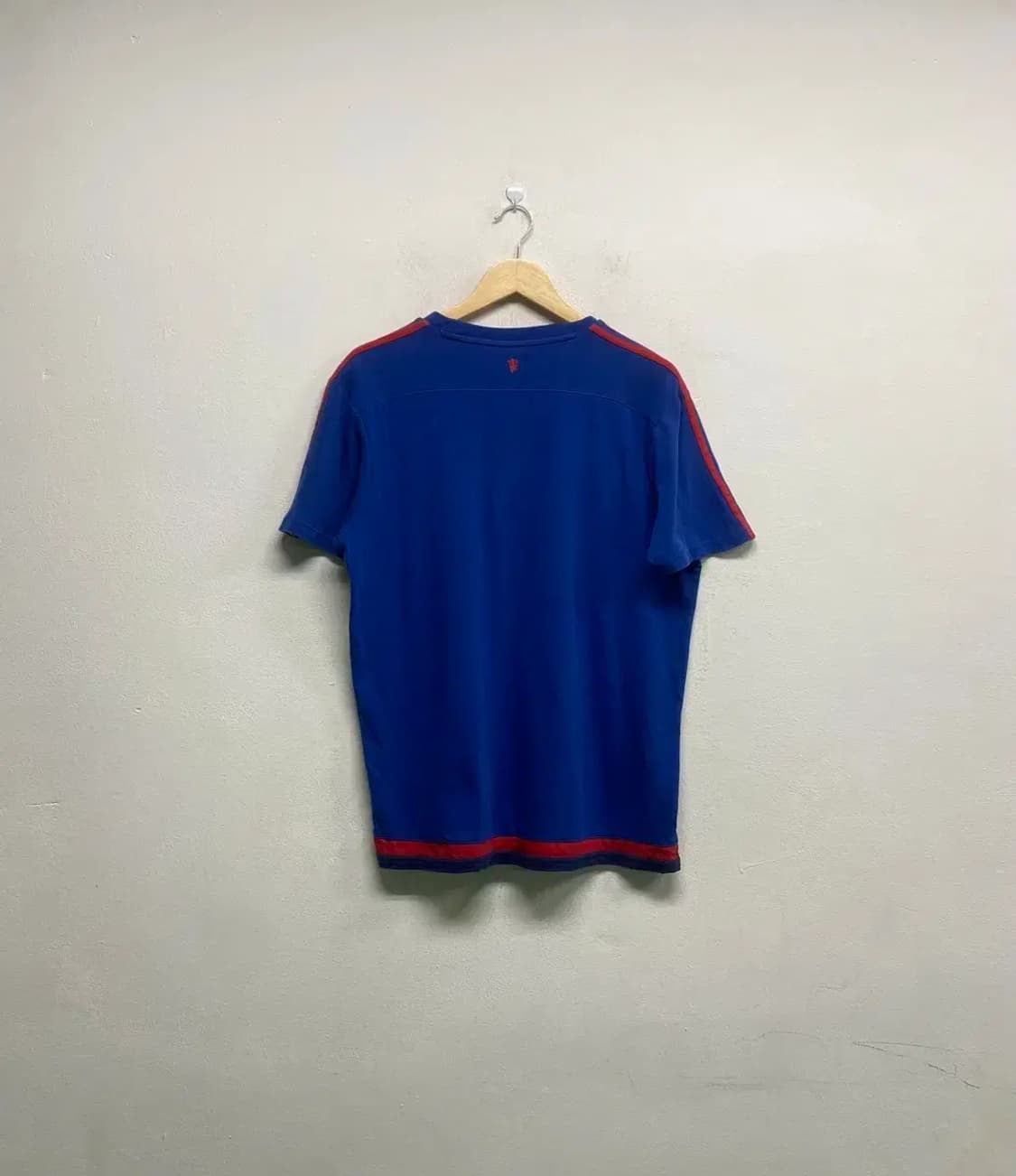 아디다스 맨유 맨체스터 스웨트탑 반팔티 L 상품이미지3