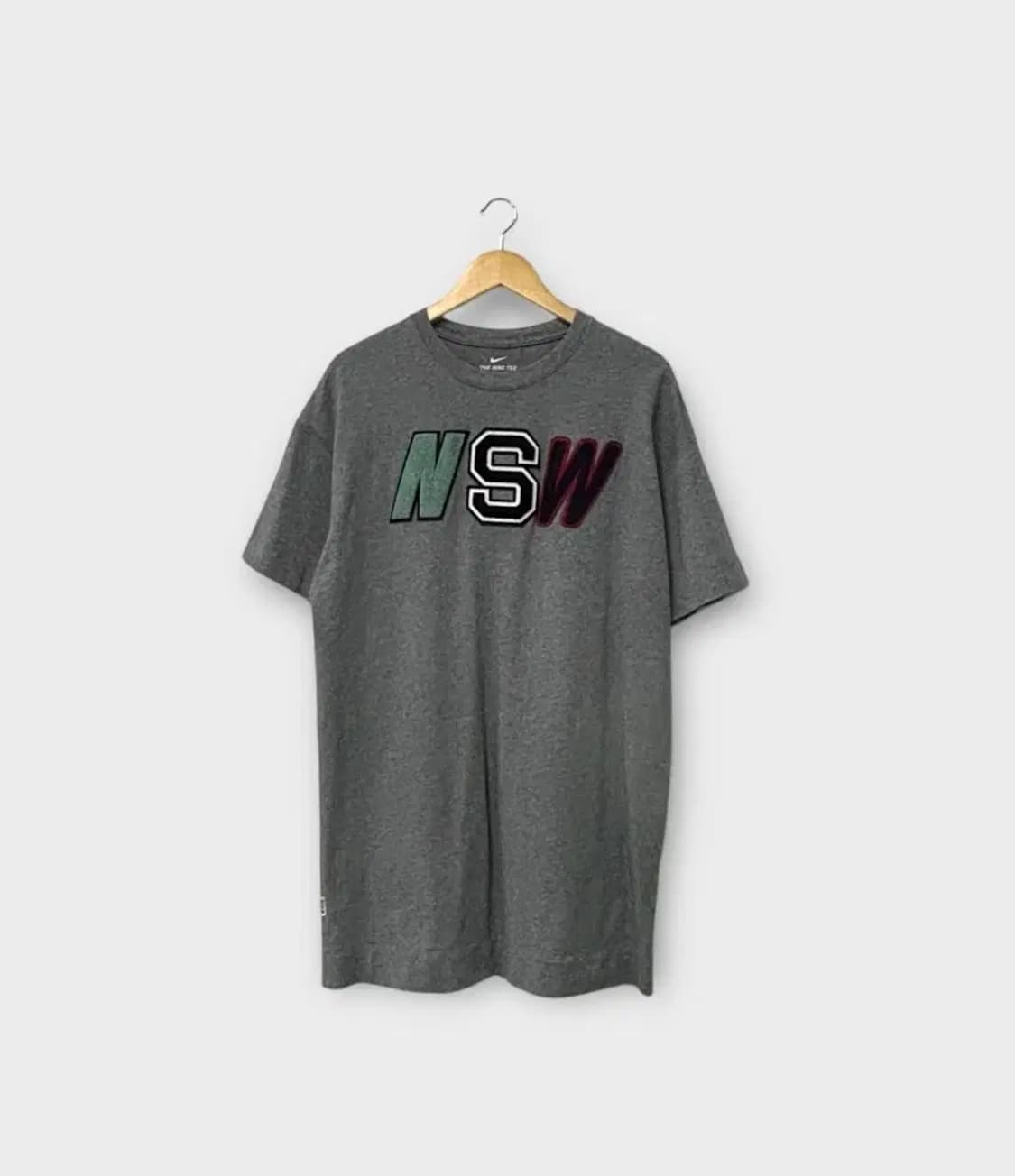나이키 NSW 반팔티 L-XL 상품이미지1