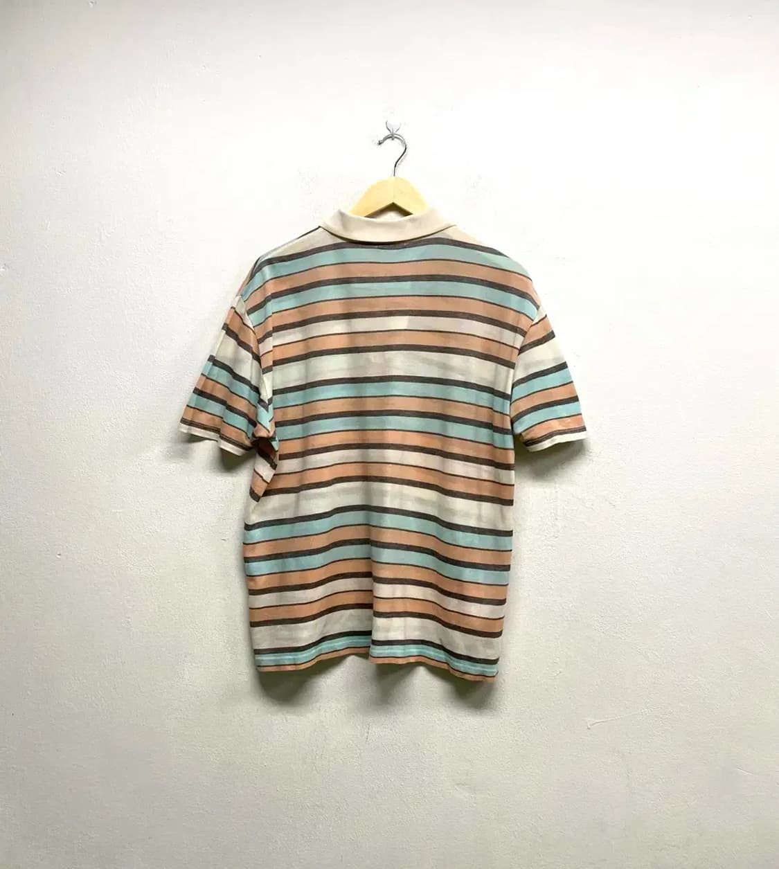 엠씨엠 MCM 멀티 스트라이프 카라넥 티셔츠 M 상품이미지4