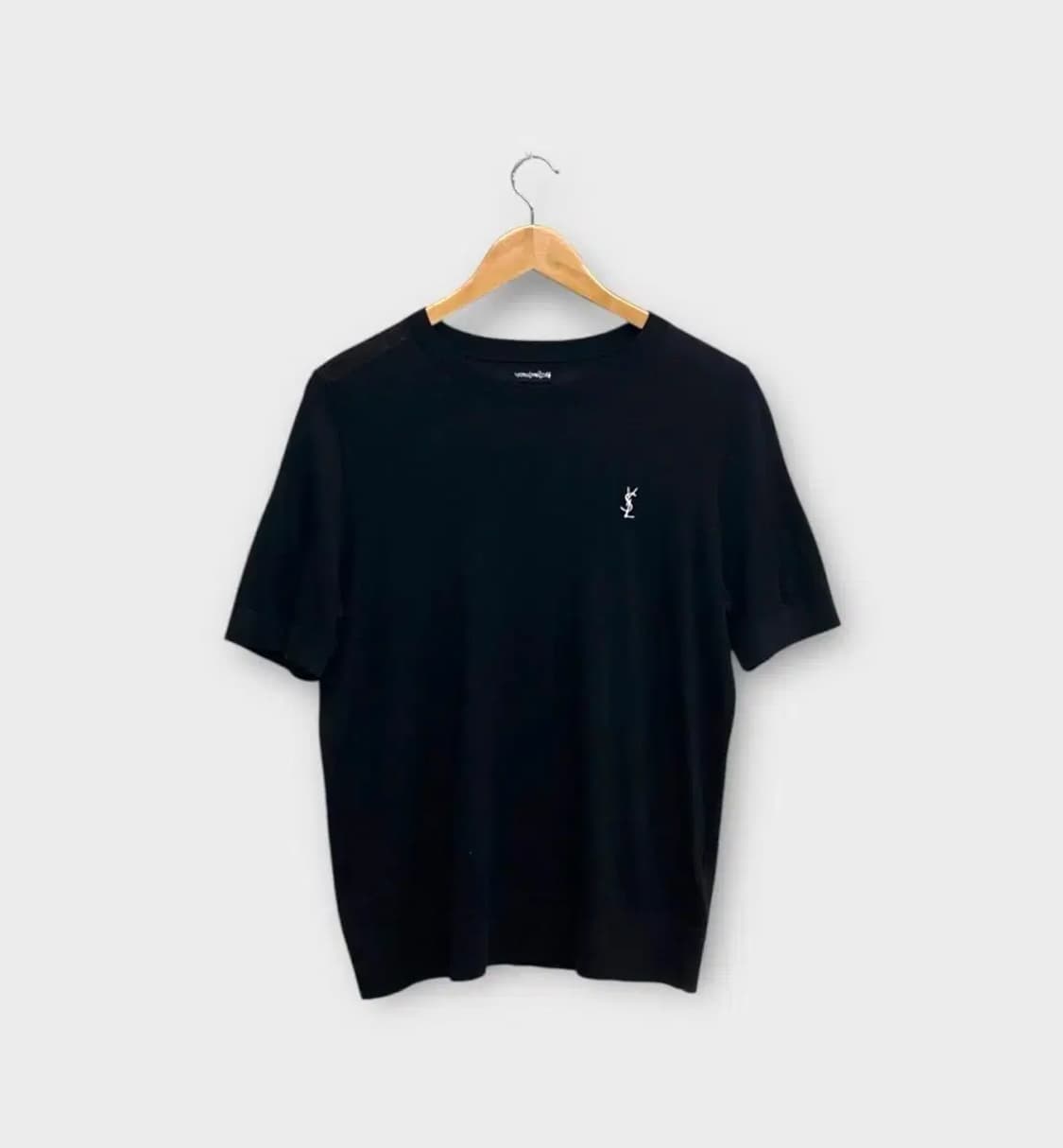 생로랑 YSL Saint Laurent Paris 클래식 반팔니트 상품이미지1