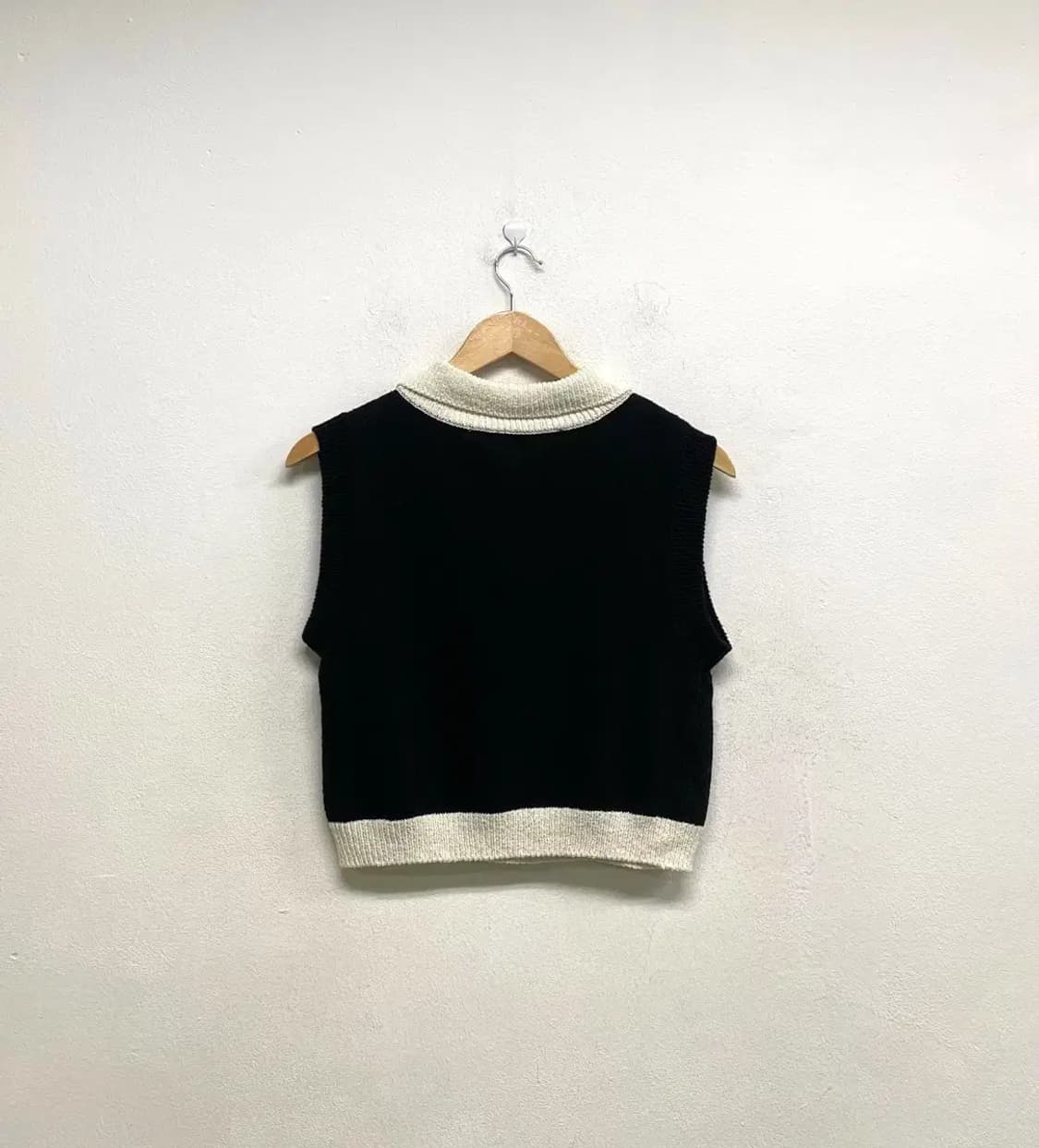 (품절제품) 더오픈프로덕트 썸머 배색 베스트 S 상품이미지5