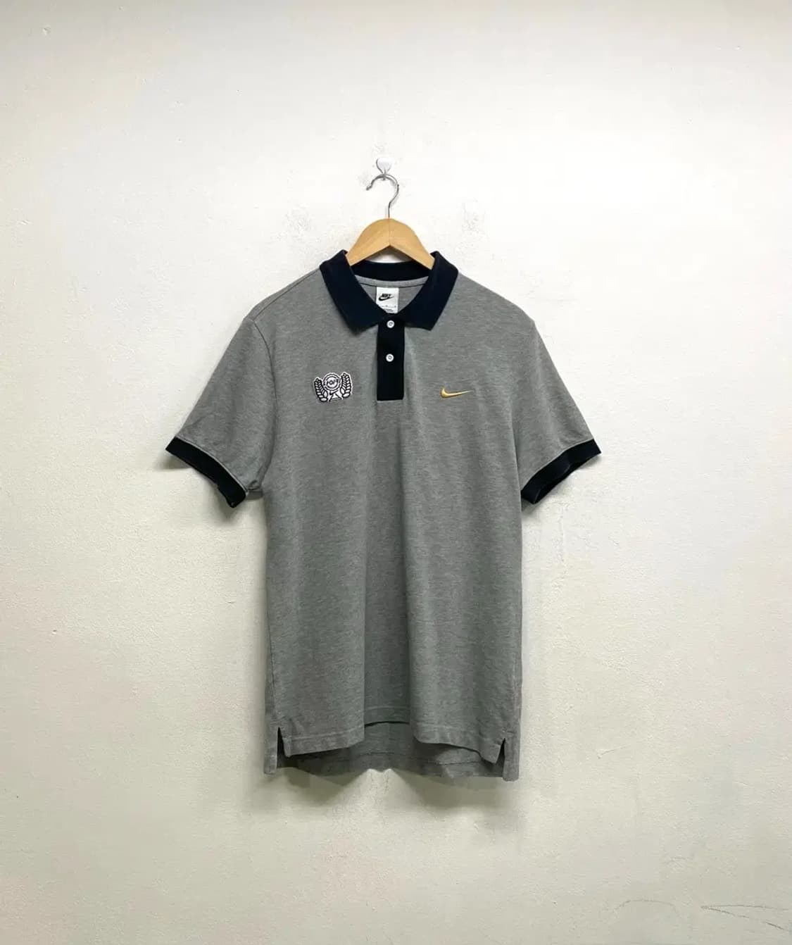 나이키 한글 NSW 피케 반팔티 그레이 M-L 상품이미지1
