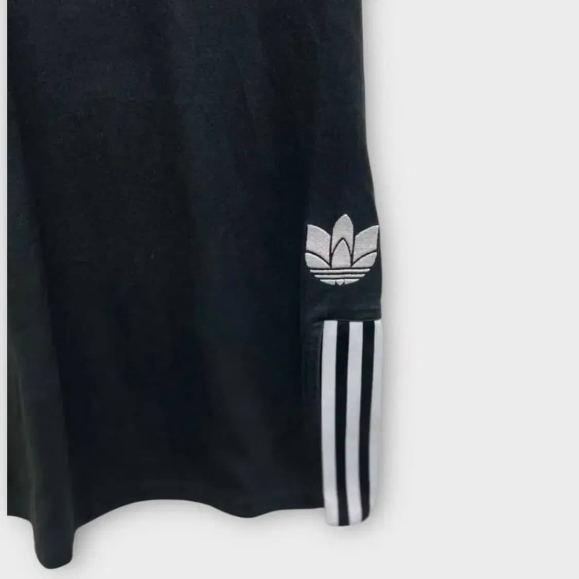 아디다스 3D 트레포일 반팔 원피스 XS 상품이미지4