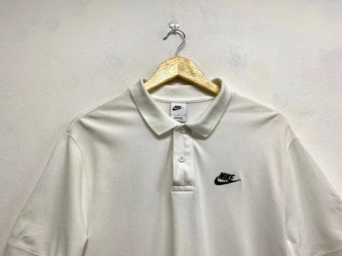 나이키 자수로고 화이트 카라티 L 상품이미지2