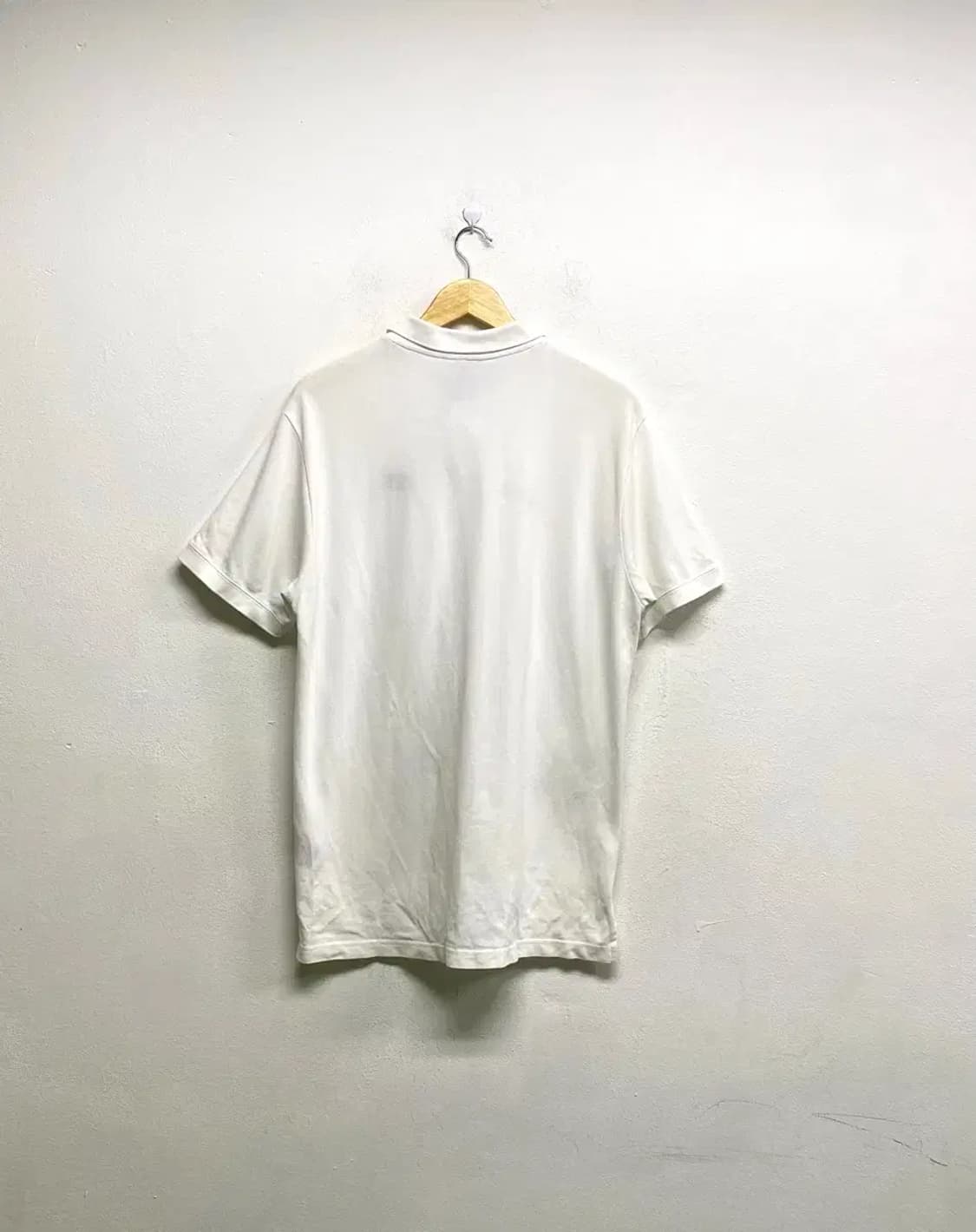 나이키 자수로고 화이트 카라티 L 상품이미지3