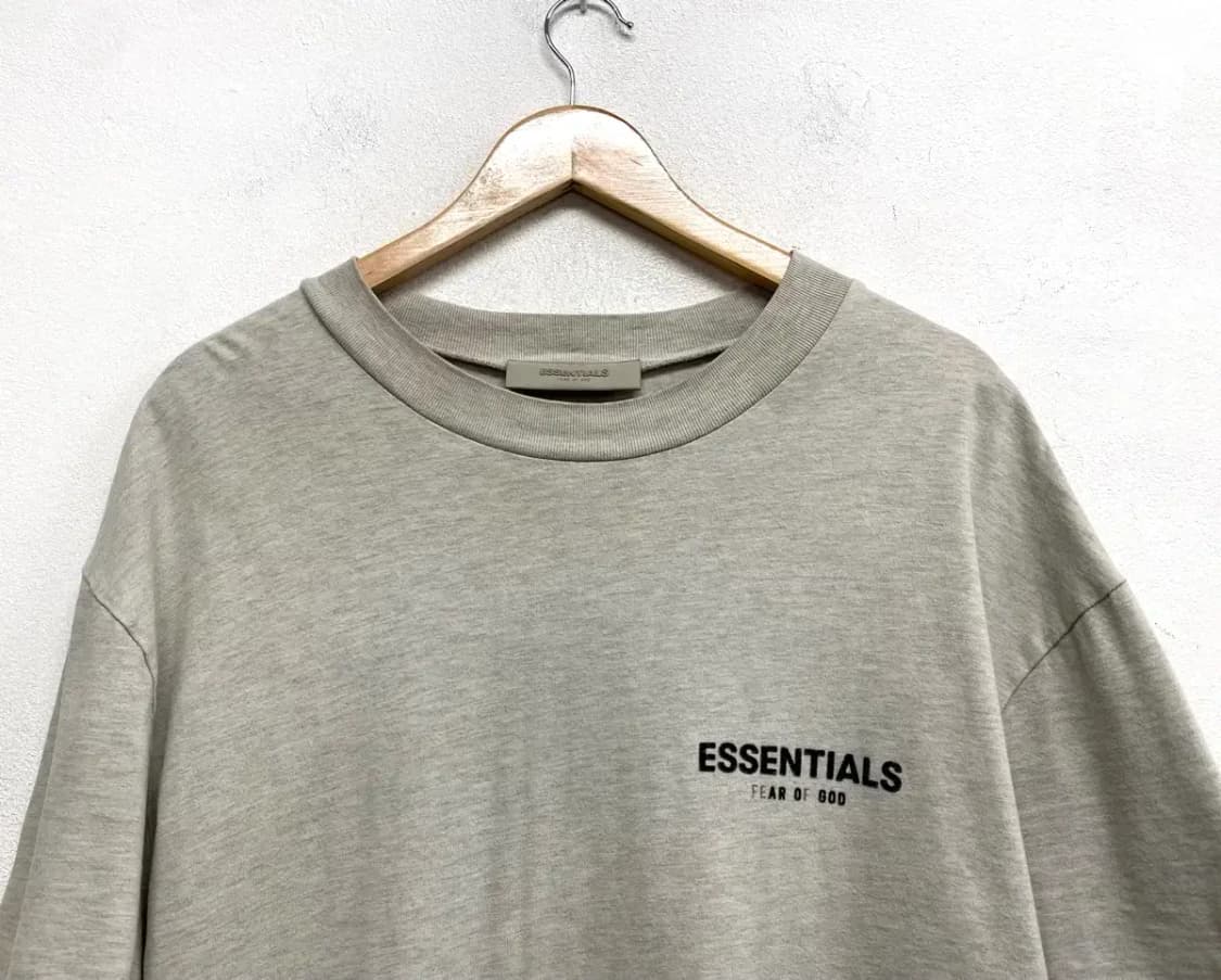피어오브갓 에센셜 로고 티셔츠 M-L 상품이미지2