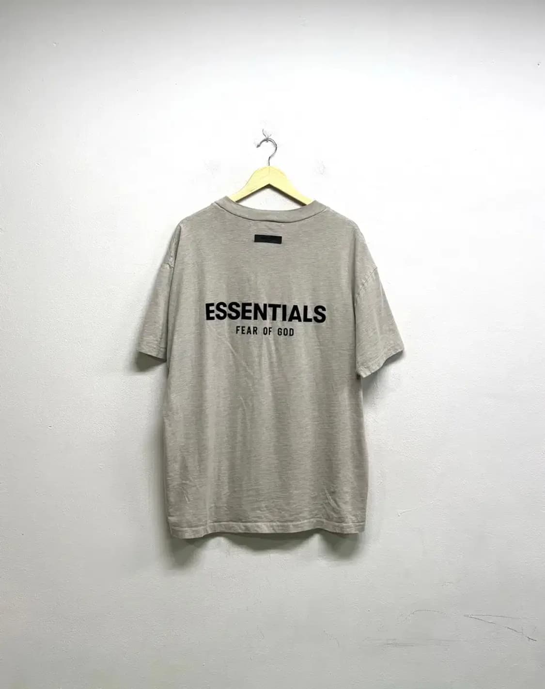 피어오브갓 에센셜 로고 티셔츠 M-L 상품이미지3