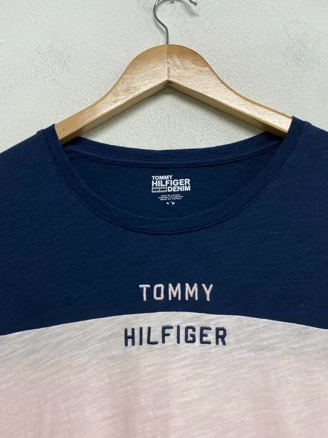 타미힐피거 투배색 라운드 반팔티 S-M 상품이미지3