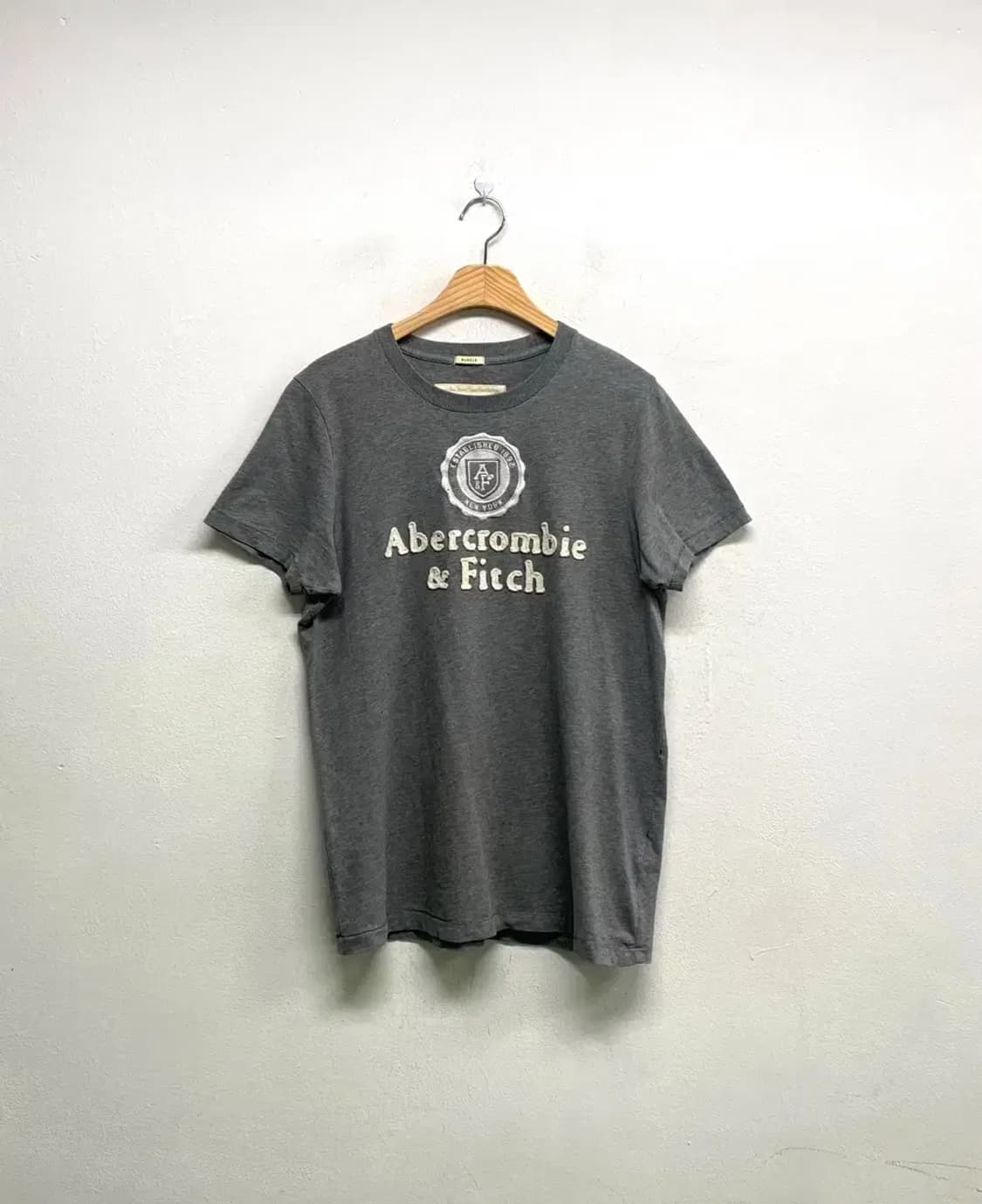 아베크롬비 라운드 티셔츠 M 상품이미지1