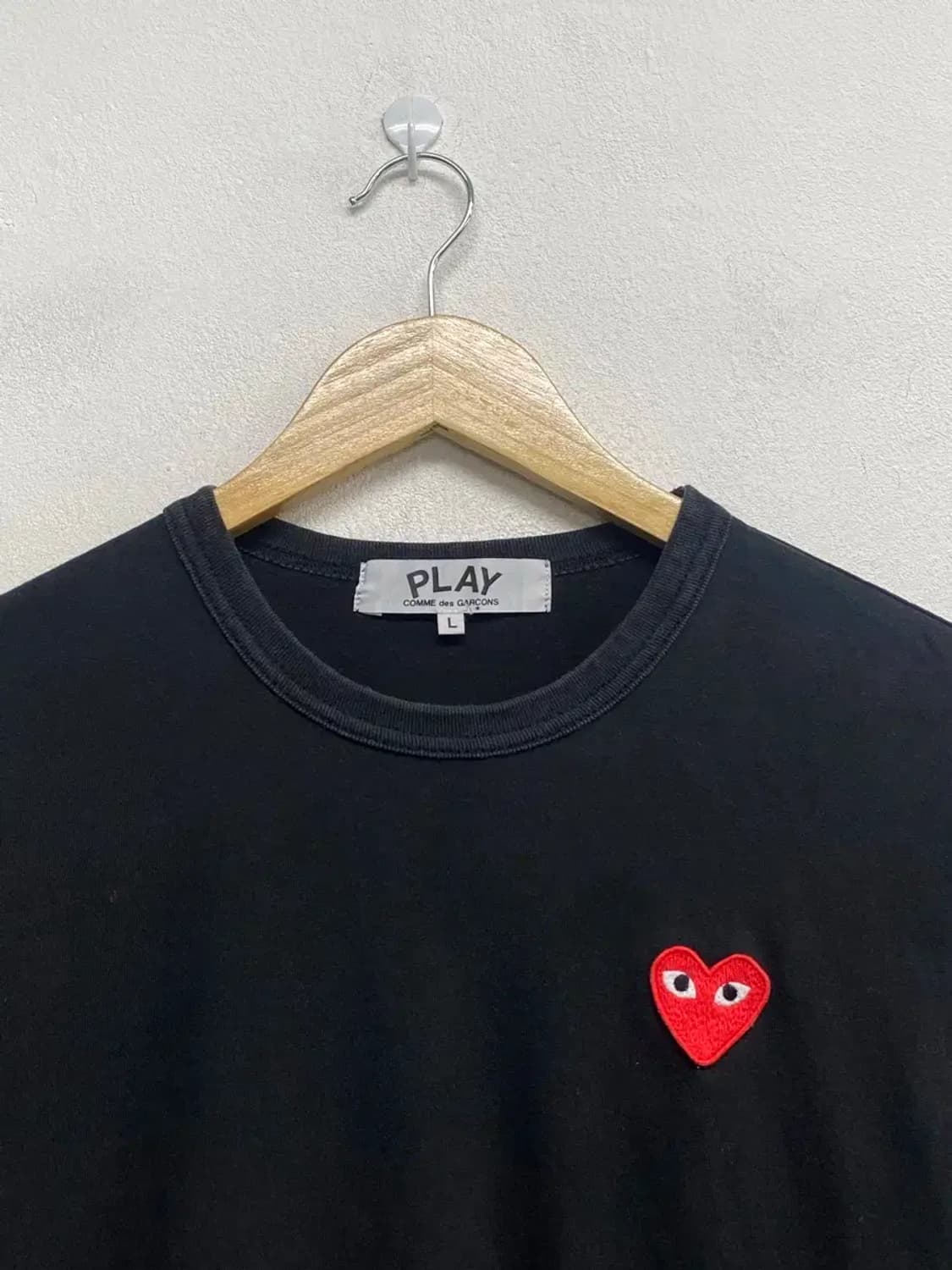 꼼데가르송 플레이 블랙 티셔츠 S-M 상품이미지4